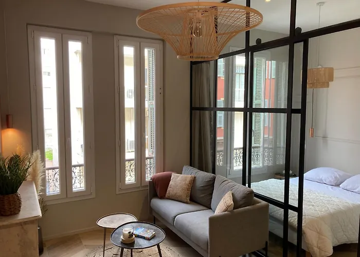 A & K Luxury Appartments Port De Nice Garibaldi